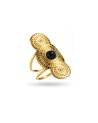 Longue bague en acier avec une pierre naturelle