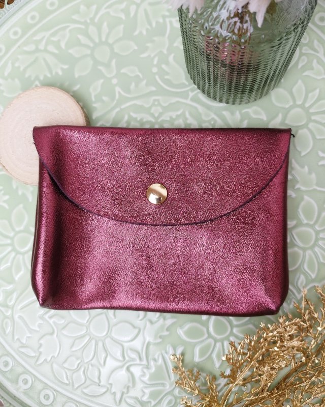 Pochette enveloppe en cuir irisé