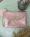 Pochette enveloppe en cuir irisé