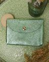 Pochette enveloppe en cuir irisé