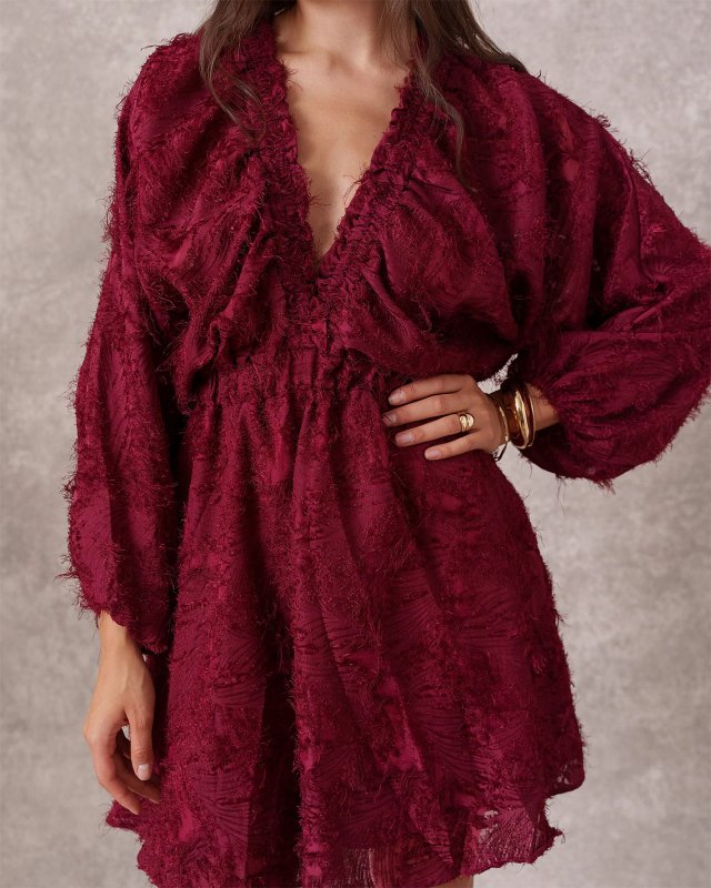 Robe courte bordeaux effet pelucheux