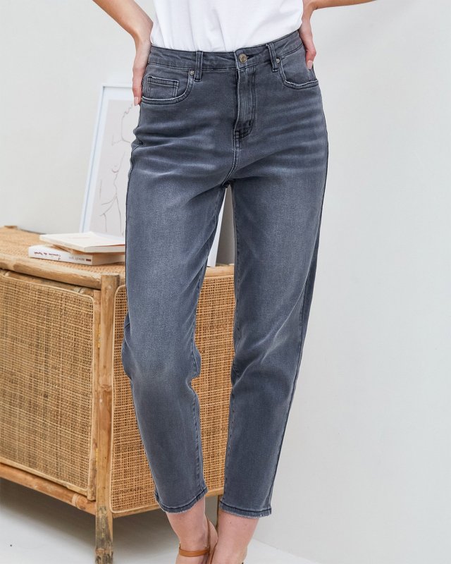 Jeans 7/8 en denim gris délavé