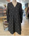 Robe courte noire à pastilles