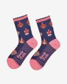 Chaussettes avec des petits chiens festifs