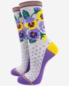 Chaussettes avec des pensées violettes et jaunes