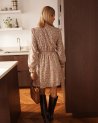Robe courte beige imprimé fleuri