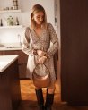 Robe courte beige imprimé fleuri