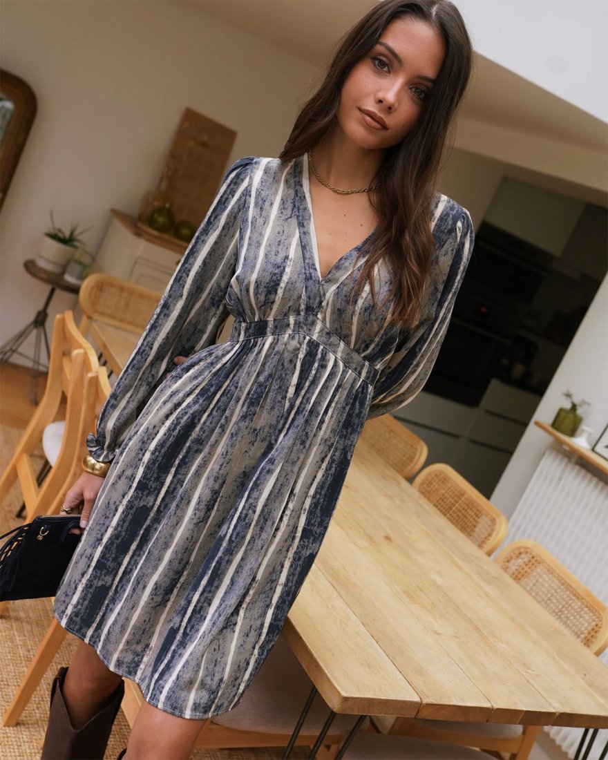 Robe légère à imprimé bleu et gris