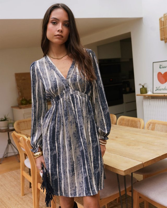 Robe légère à imprimé bleu et gris