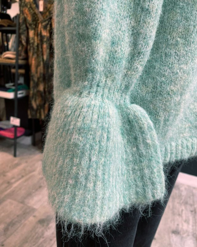 Pull vert d'eau pailletté à col pierrot