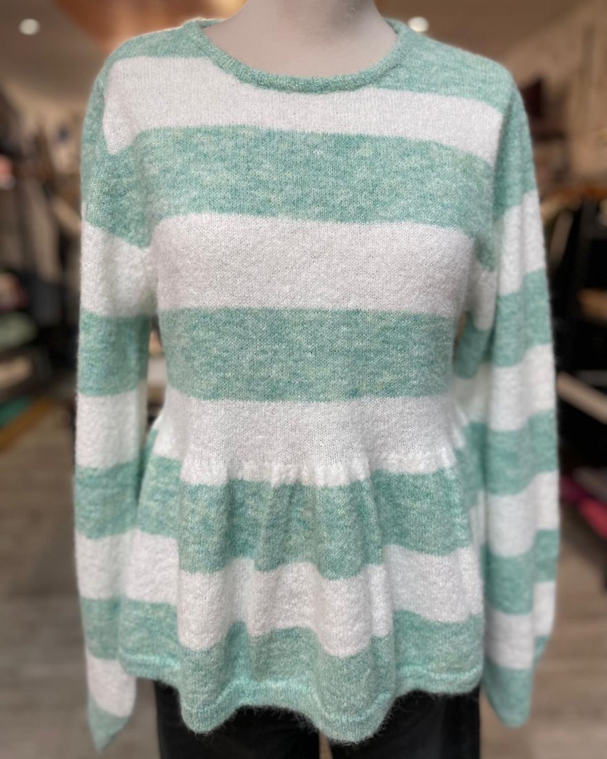 Pull à basque et larges rayures vertes et blanches