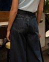 Jean Barnes en denim foncé