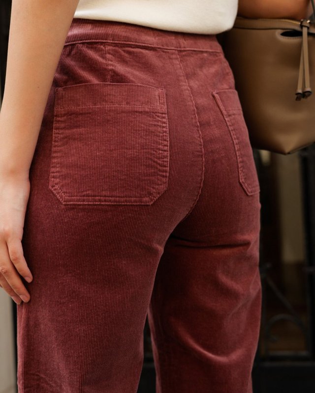 Pantalon à pont Victorine en velours rose