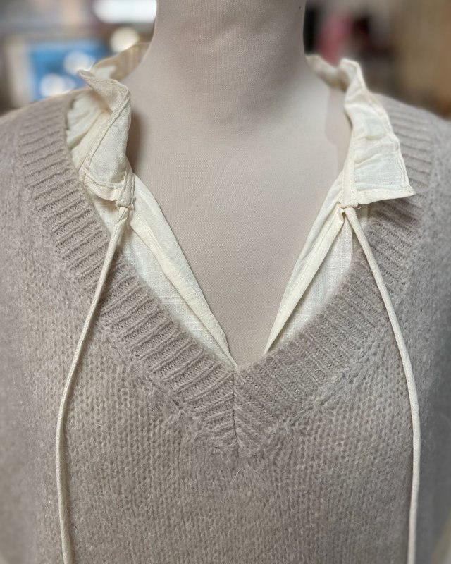 Pull sans manches à col V côtelé