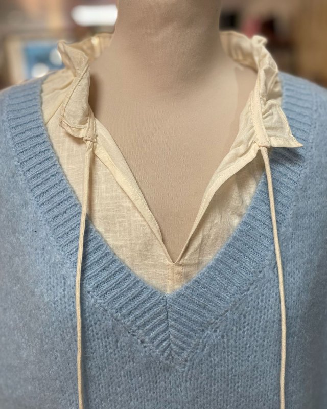 Pull sans manches à col V côtelé