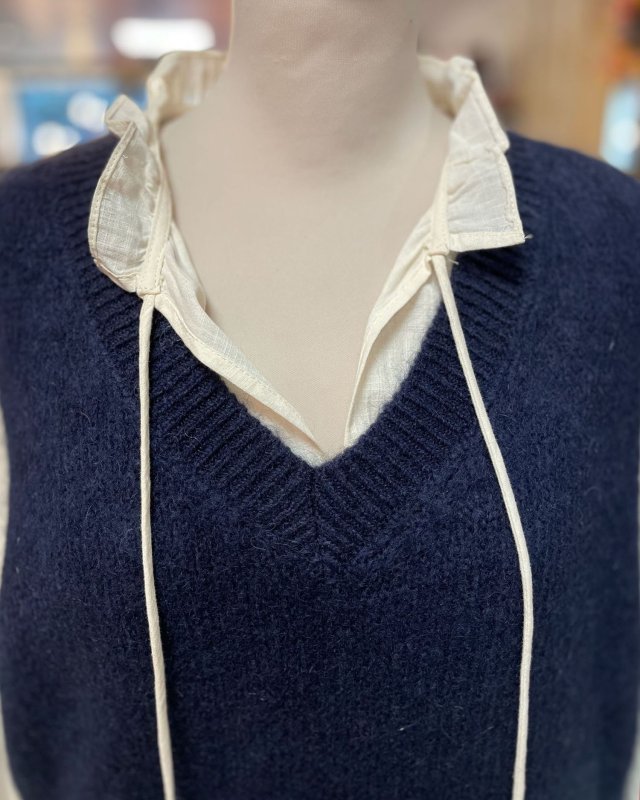 Pull sans manches à col V côtelé