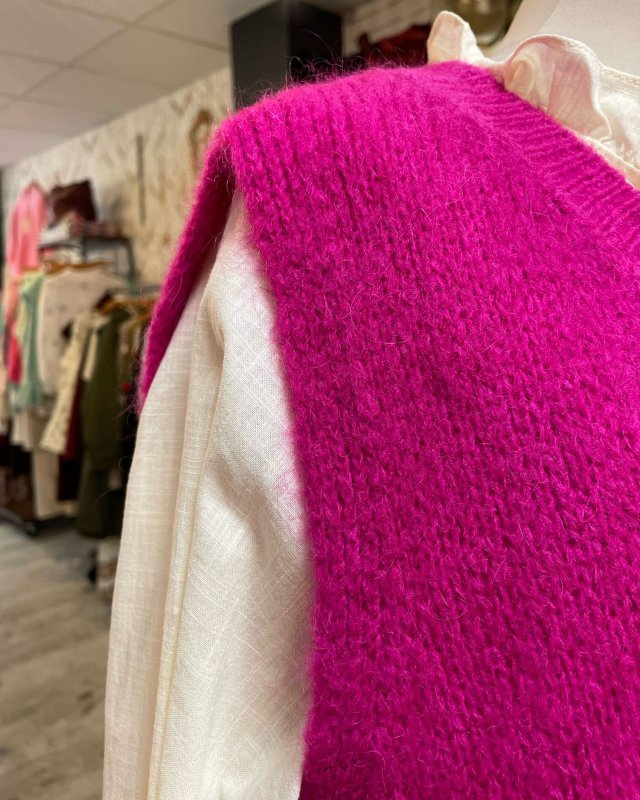 Pull sans manches à col V côtelé