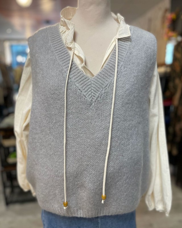 Pull sans manches à col V côtelé