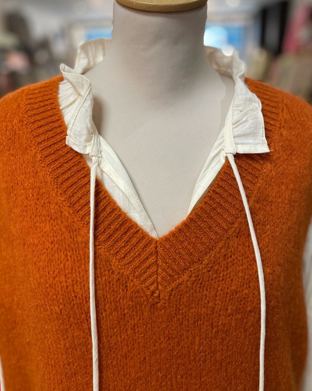 Pull sans manches à col V côtelé