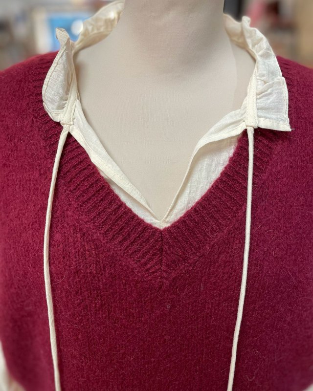 Pull sans manches à col V côtelé