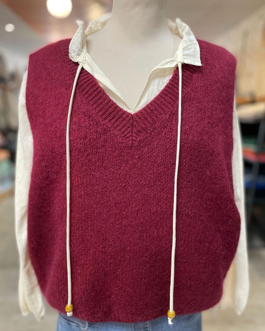 Pull sans manches à col V côtelé