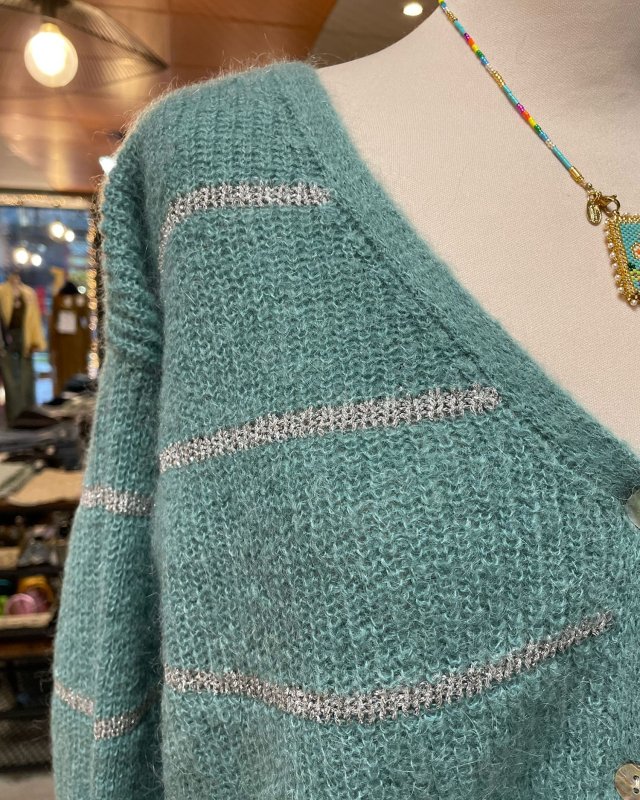 Gilet à rayures argentées