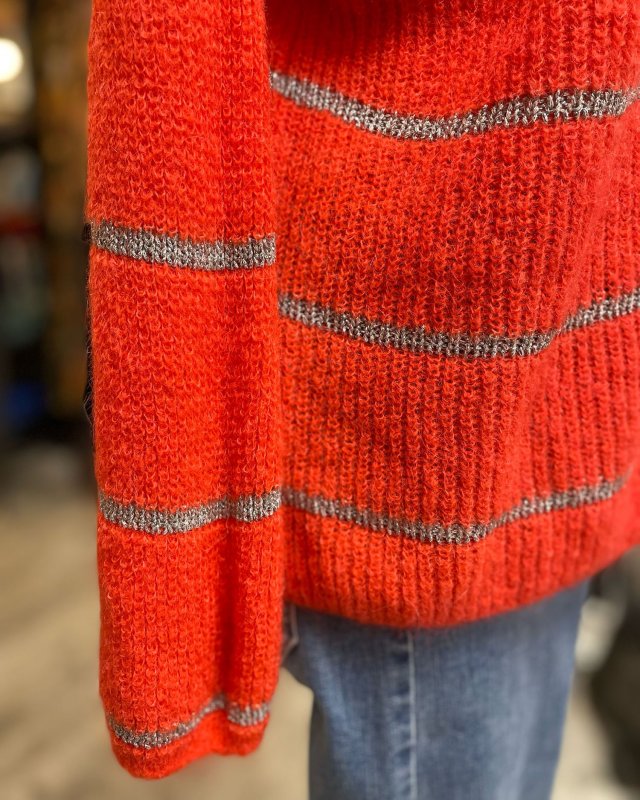 Gilet à rayures argentées