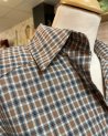 Chemise à carreaux marron et beige