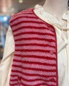 Gilet sans manches rayé rose et rouge