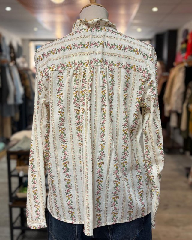 Chemisier fleuri à rayures et volants