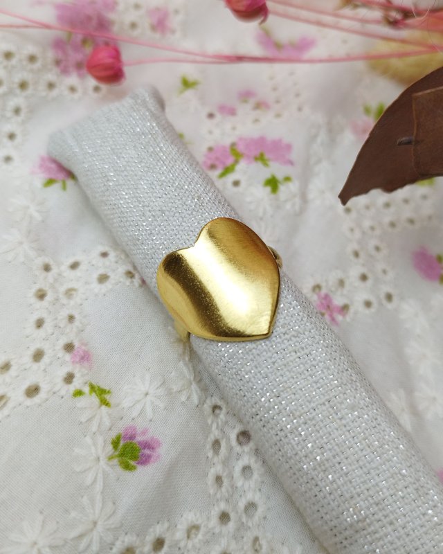 Bague coeur doré en acier...