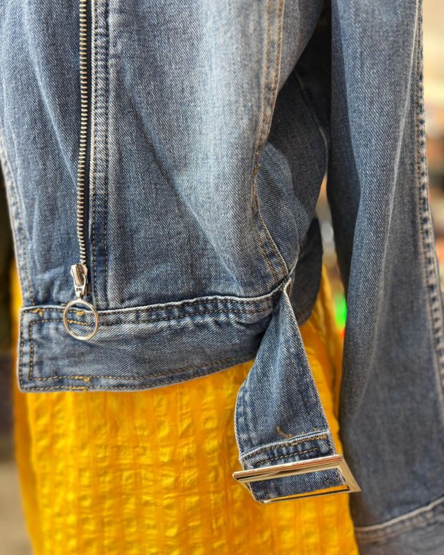 Veste courte en jean style perfecto