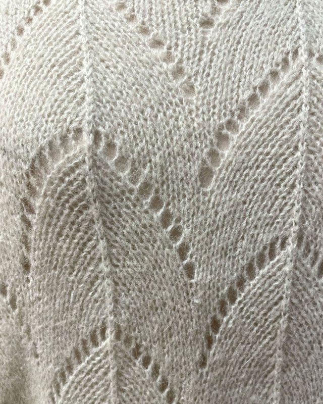 Pull léger à maille ajourée
