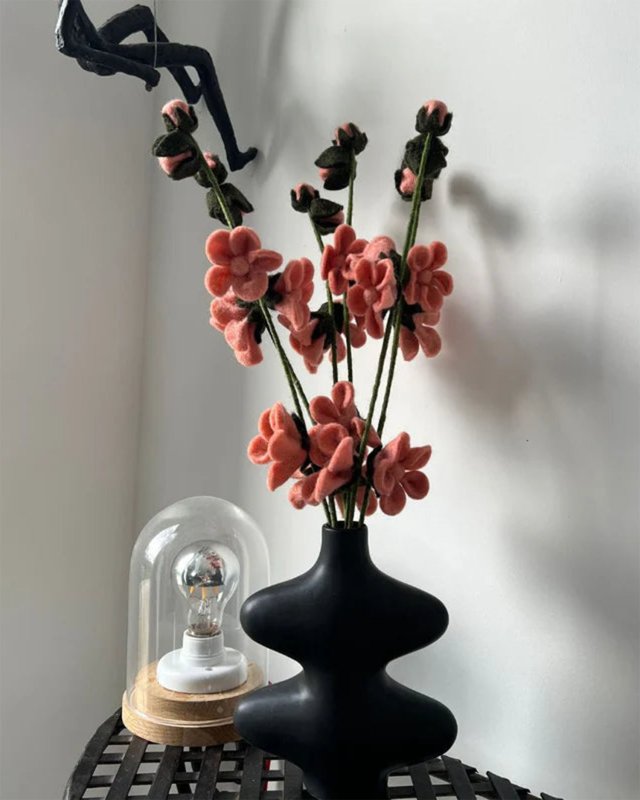 Branche décorative de fleurs de pêcher en laine