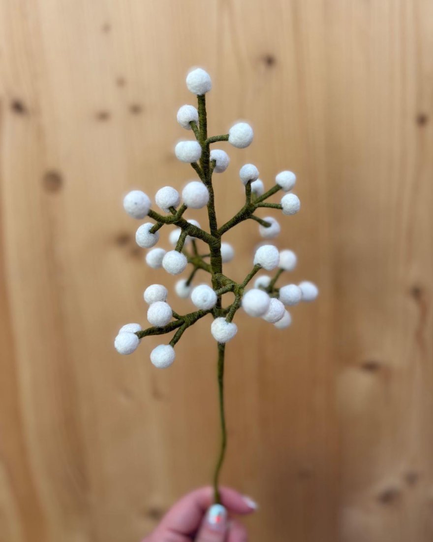 Branche de gypsophile décorative en feutrine