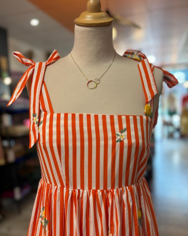 Robe citrons à rayures corail et blanches