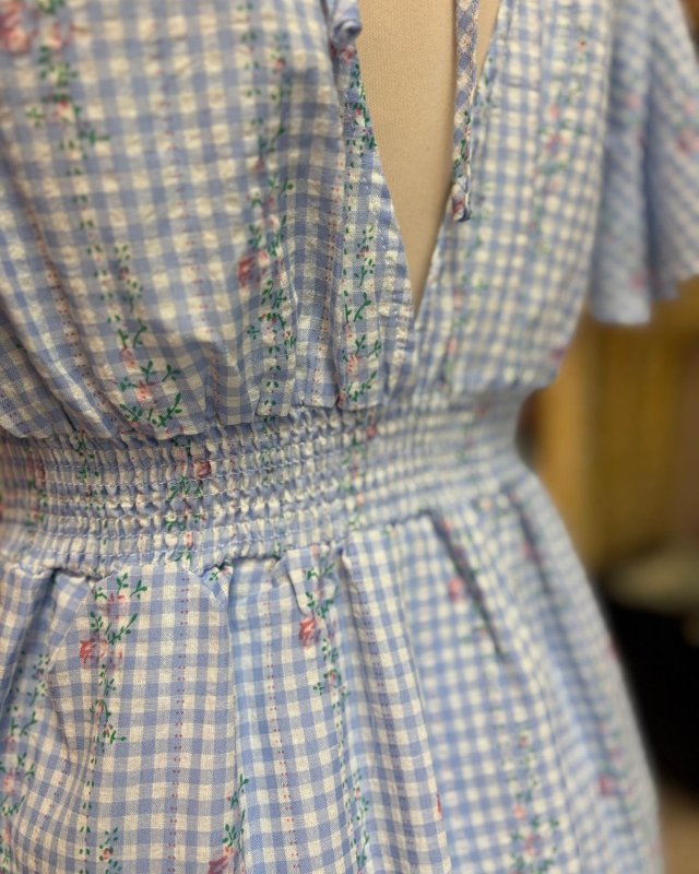 Robe courte à imprimé vichy bleu