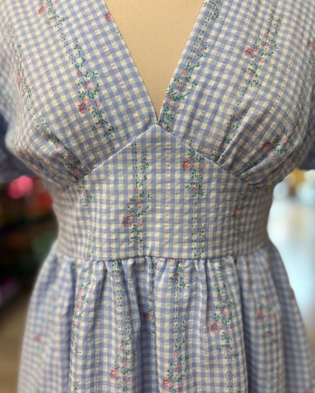Robe courte à imprimé vichy bleu
