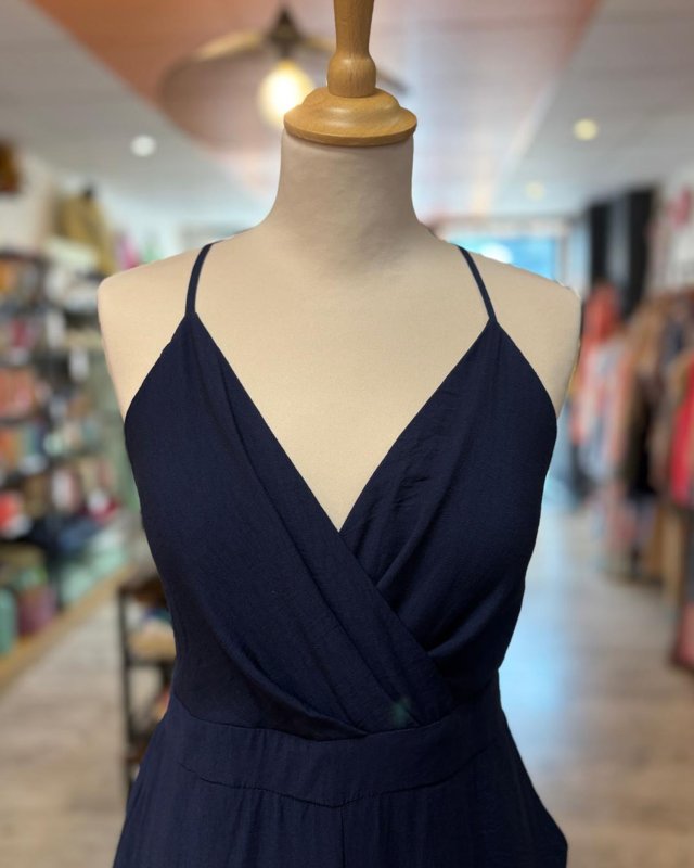 Combinaison pantalon bleu marine à dos croisé