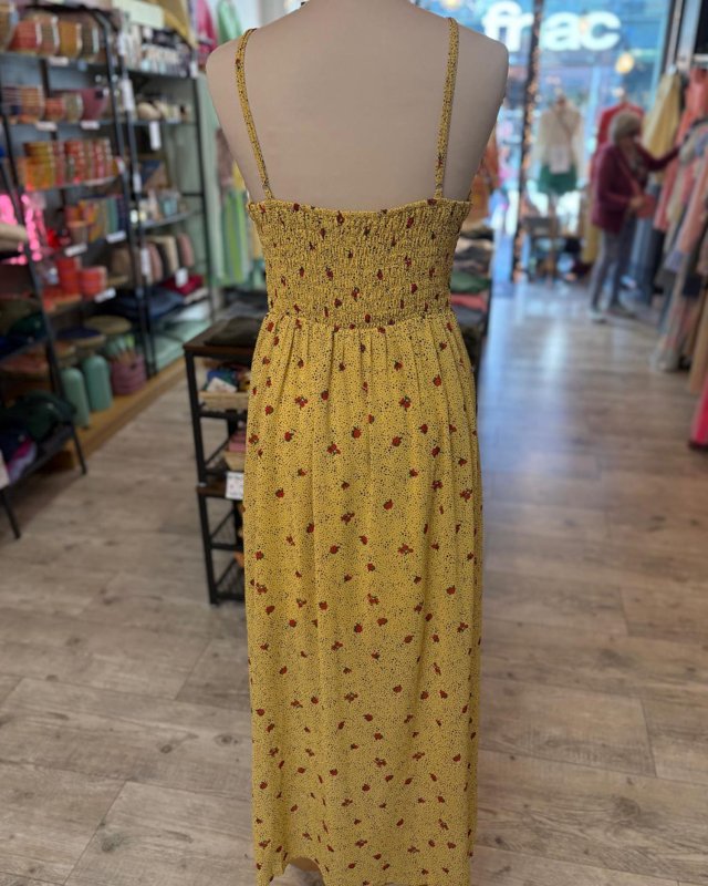 Robe longue jaune à imprimé fleuri