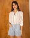 Short vichy à petites fleurs brodées