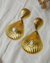 Boucles d'oreilles coquillages dorés