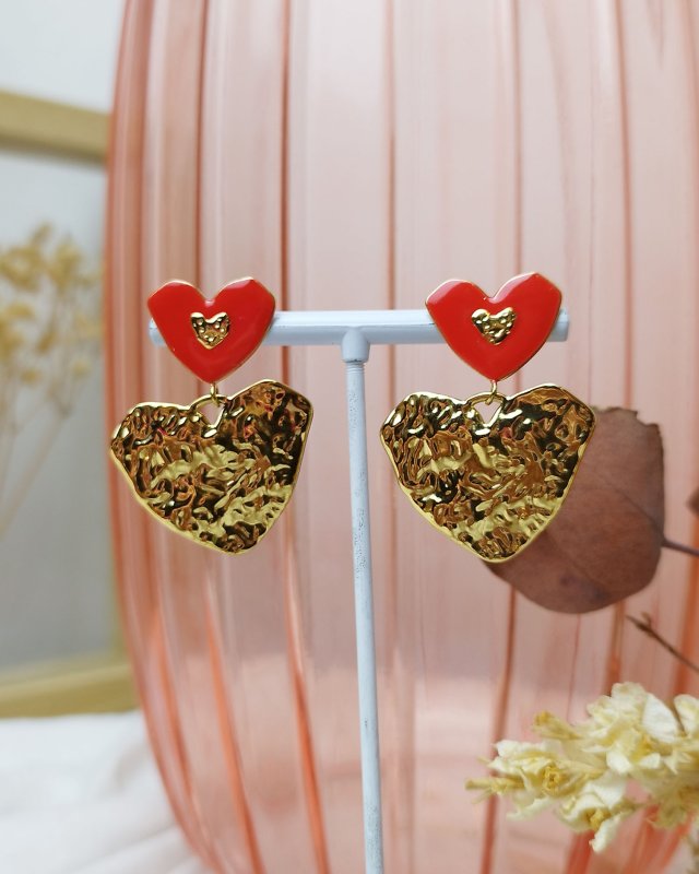 Boucles d'oreilles à coeur rouge et coeur martelé