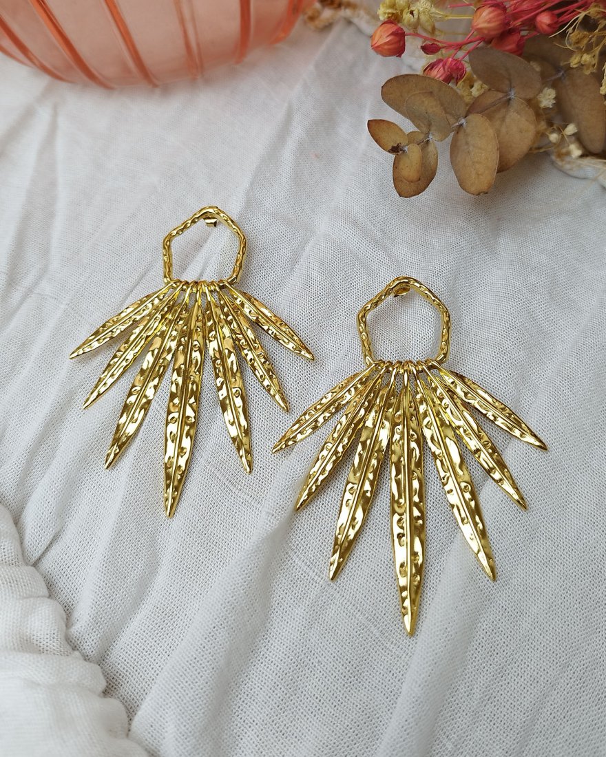 Grandes boucles d'oreilles à plumes dorées