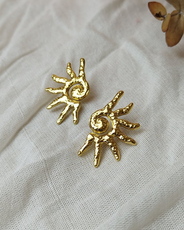 Boucles d'oreilles soleil torsadé doré