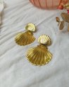 Boucles d'oreilles à doubles coquillages en acier doré
