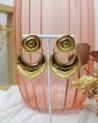 Boucles d'oreilles dorées à empiècement style antique