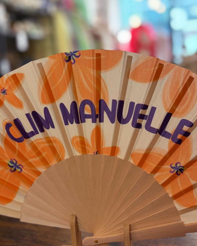 Éventail "Clim Manuelle" à fleurs oranges