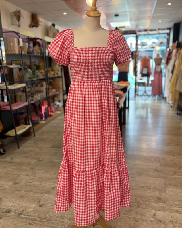 Robe longue en vichy rouge...