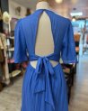 Longue robe bleu roi avec un joli dos nu à nouer
